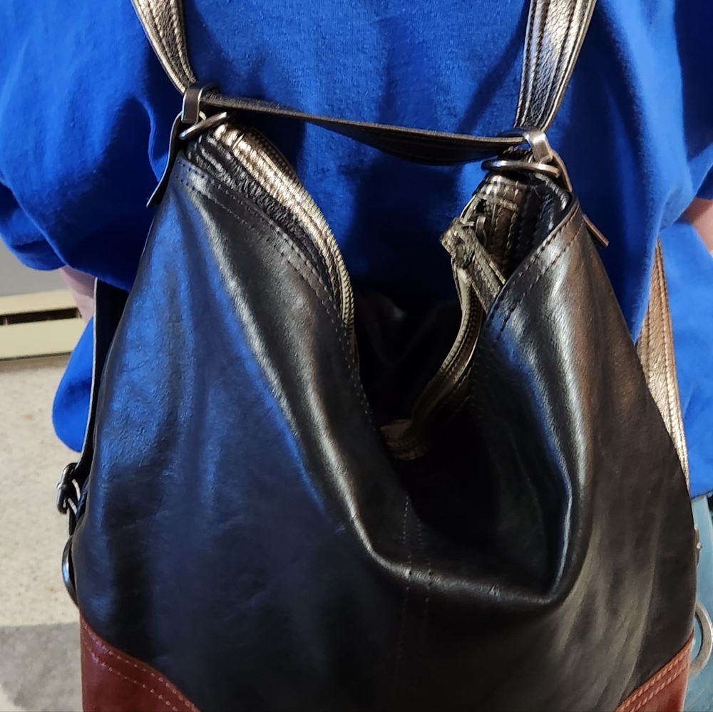Rough and Tumble VVGUC Medium Open Pocket Hobo windso/Redwood - Picture 13 of 13